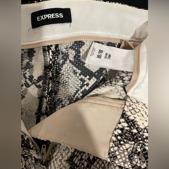 Express snakeskin cargo look pant - Picture 3 of 7